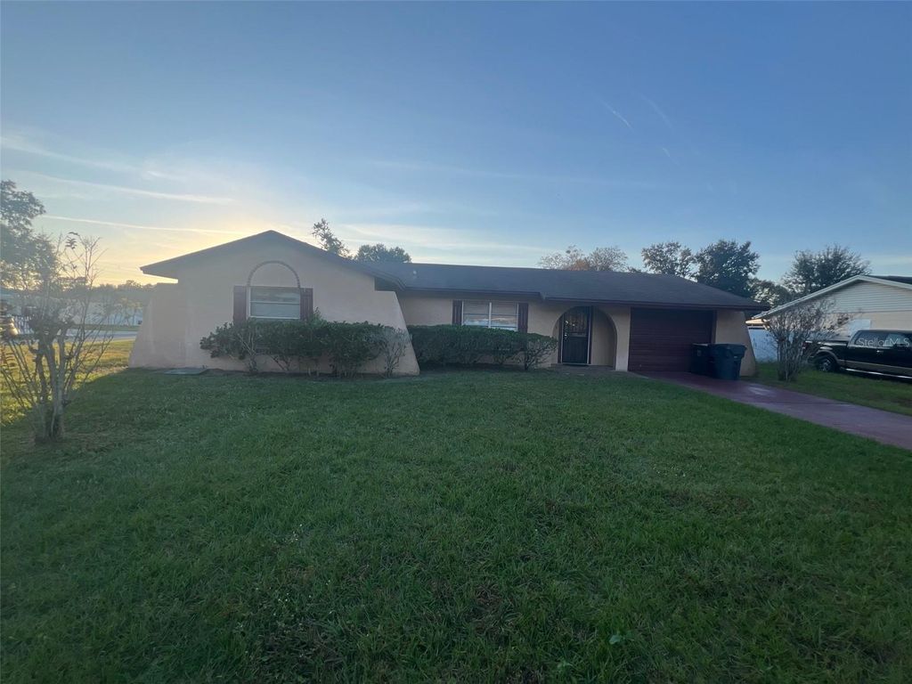 2362 DELROSE DRIVE E, Lakeland, FL 33805