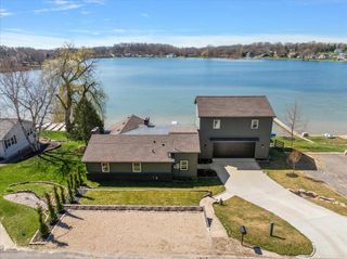 12475 Oakwood Shores Street, Yankee Springs Twp, MI 49348