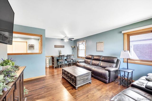 28048 Bohn Street, Roseville, MI 48066