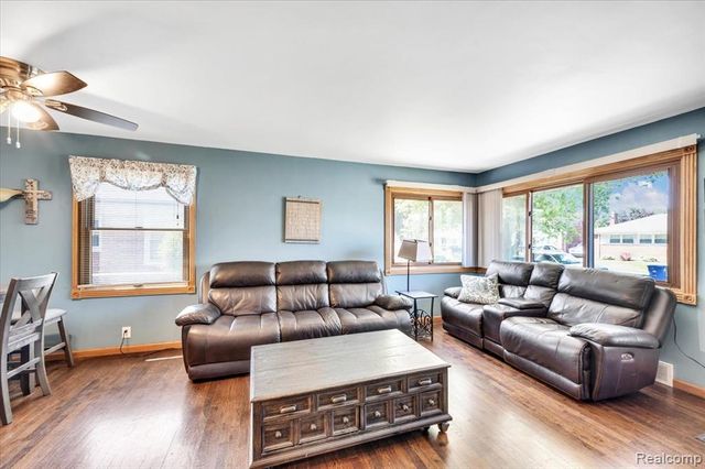 28048 Bohn Street, Roseville, MI 48066