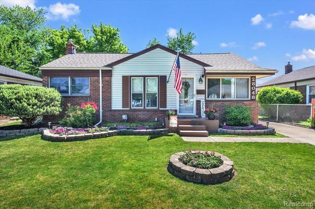 28048 Bohn Street, Roseville, MI 48066
