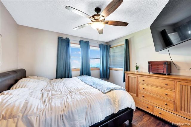 28048 Bohn Street, Roseville, MI 48066