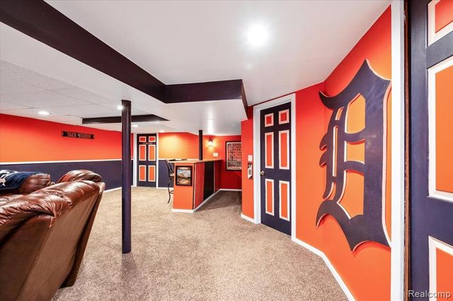 28048 Bohn Street, Roseville, MI 48066