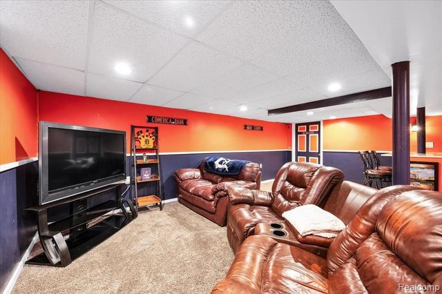 28048 Bohn Street, Roseville, MI 48066