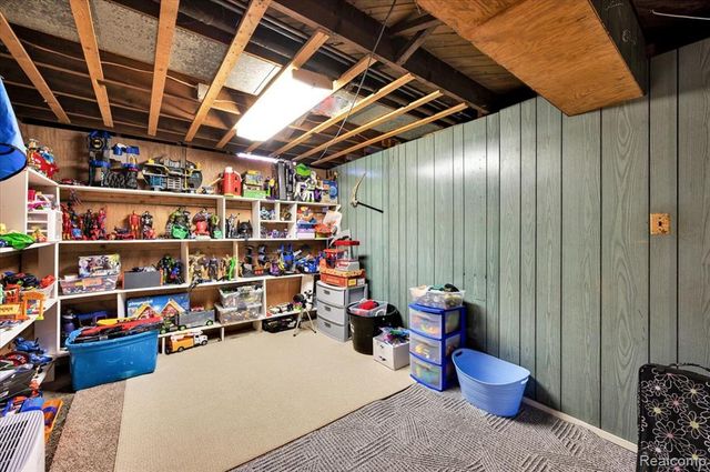 28048 Bohn Street, Roseville, MI 48066