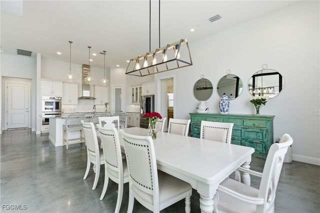 1506 NW 40th PL, Cape Coral, FL 33993