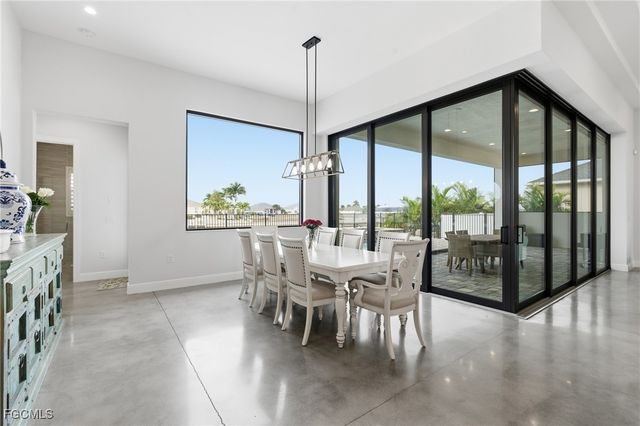 1506 NW 40th PL, Cape Coral, FL 33993