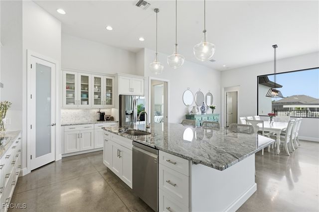 1506 NW 40th PL, Cape Coral, FL 33993