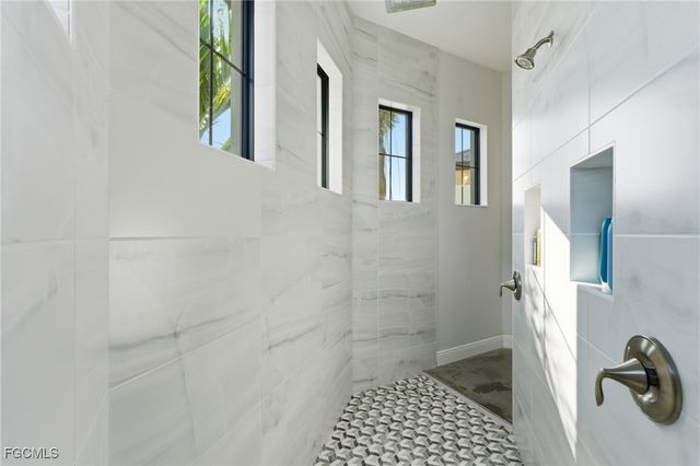 1506 NW 40th PL, Cape Coral, FL 33993