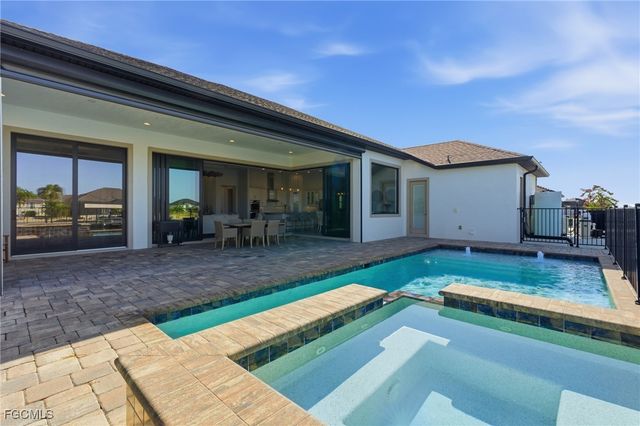 1506 NW 40th PL, Cape Coral, FL 33993