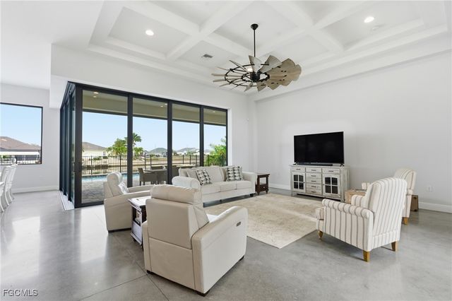 1506 NW 40th PL, Cape Coral, FL 33993