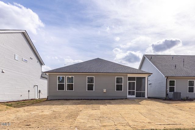 601 Crescent Wood Trail, Zebulon, NC 27597