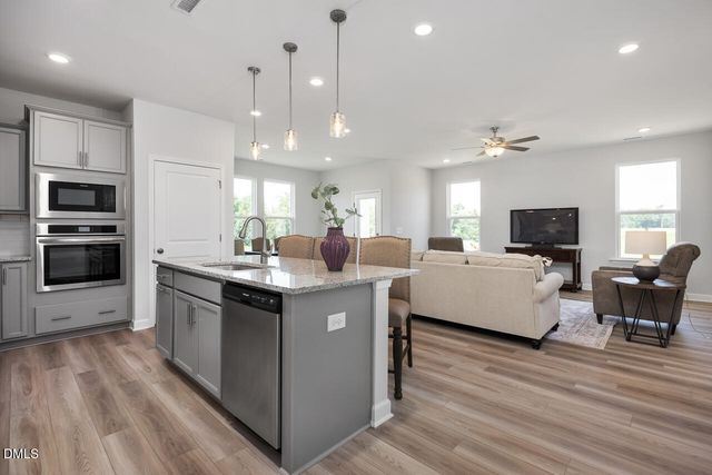 601 Crescent Wood Trail, Zebulon, NC 27597