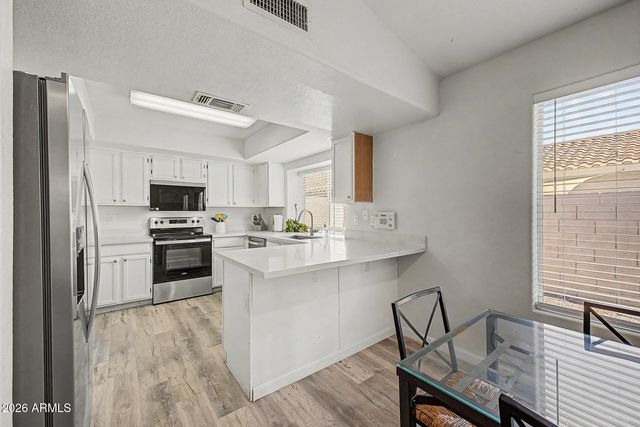 7113 N 28TH Avenue, Phoenix, AZ 85051
