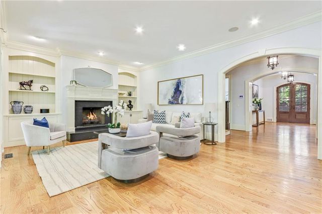 4227 Peachtree Dunwoody NE Road, Atlanta, GA 30342