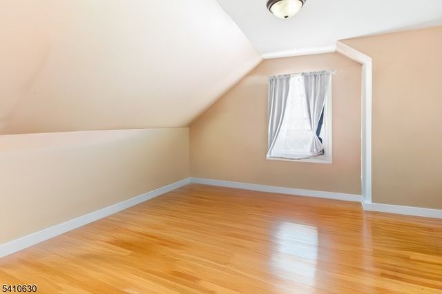 909 Seymour Ave, Linden City, NJ 07036