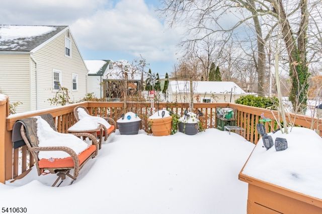 909 Seymour Ave, Linden City, NJ 07036