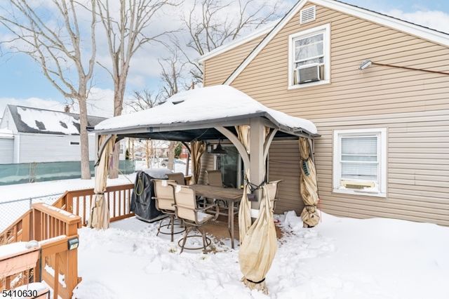 909 Seymour Ave, Linden City, NJ 07036