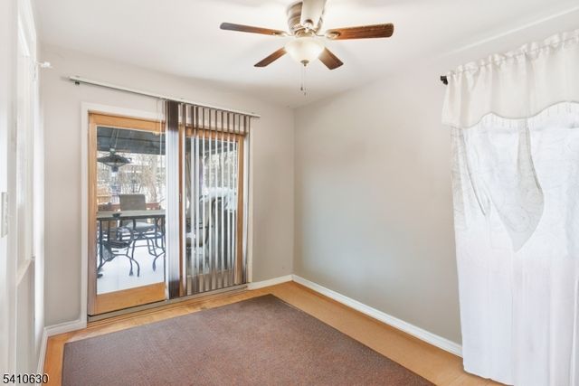 909 Seymour Ave, Linden City, NJ 07036