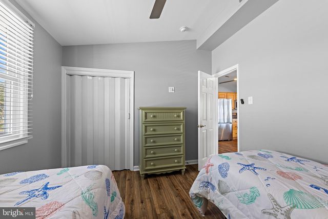 975 BEACH HAVEN WEST BLVD, Manahawkin, NJ 08050