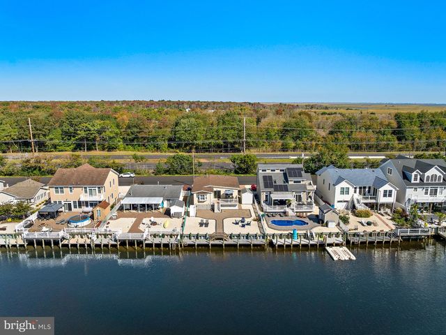 975 BEACH HAVEN WEST BLVD, Manahawkin, NJ 08050