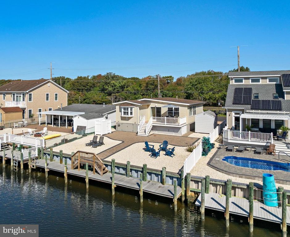 975 BEACH HAVEN WEST BLVD, Manahawkin, NJ 08050