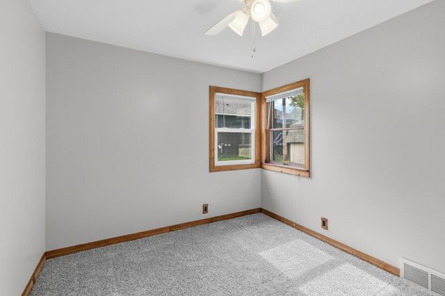 5201 Pennsylvania Avenue N, New Hope, MN 55428