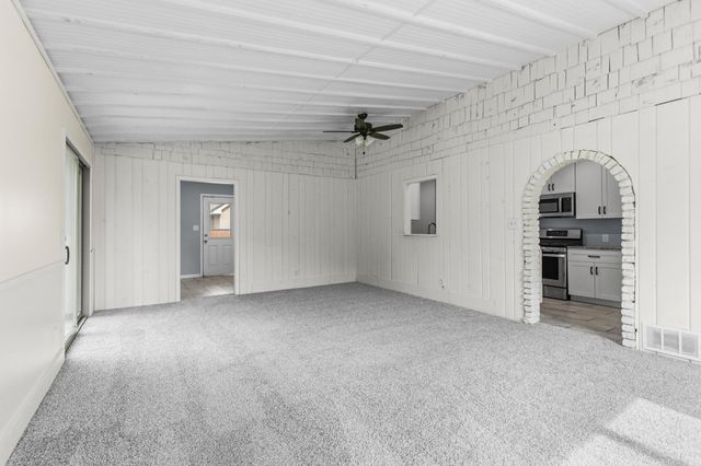 5201 Pennsylvania Avenue N, New Hope, MN 55428