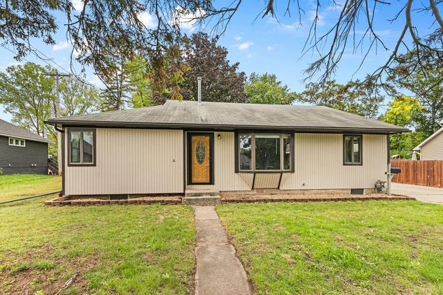 5201 Pennsylvania Avenue N, New Hope, MN 55428
