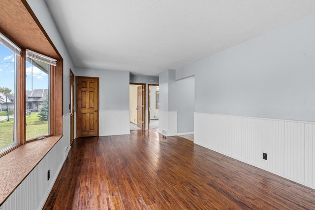 5201 Pennsylvania Avenue N, New Hope, MN 55428