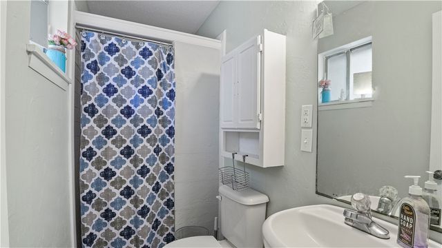 547 S 6th Street, Jesup, GA 31545