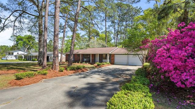 547 S 6th Street, Jesup, GA 31545