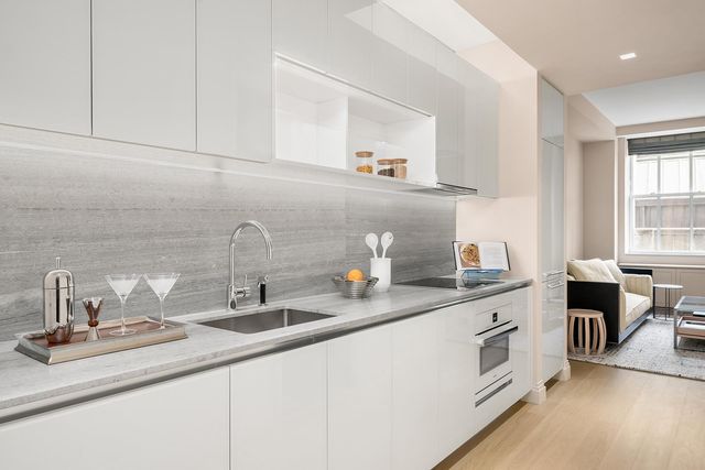 1 Wall St Apt 926, New York City, NY 10005