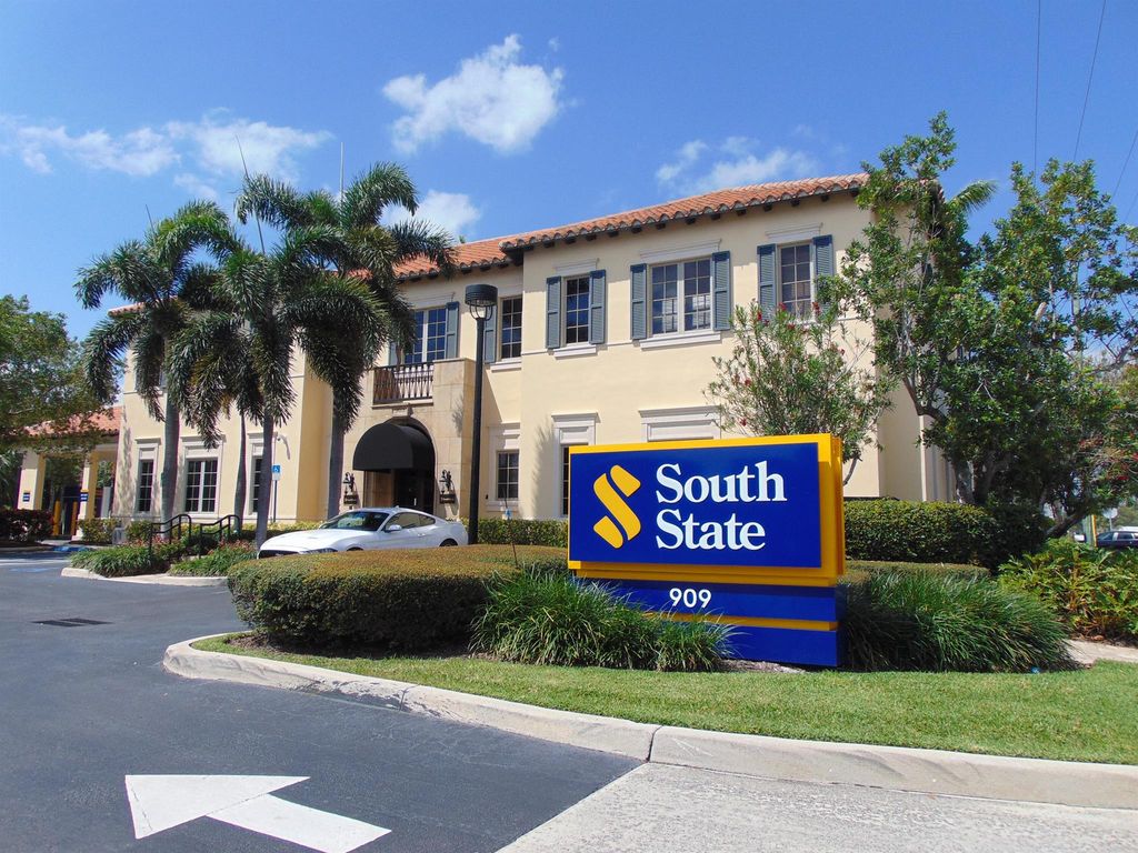 Image 1 of property listing at 909 SE 5th Avenue B, Delray Beach, FL 33483
