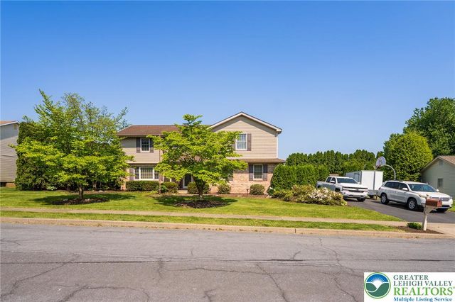1404 Jeffrey Lane, Easton, PA 18045