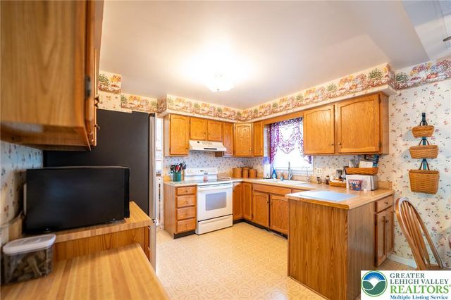 1404 Jeffrey Lane, Easton, PA 18045