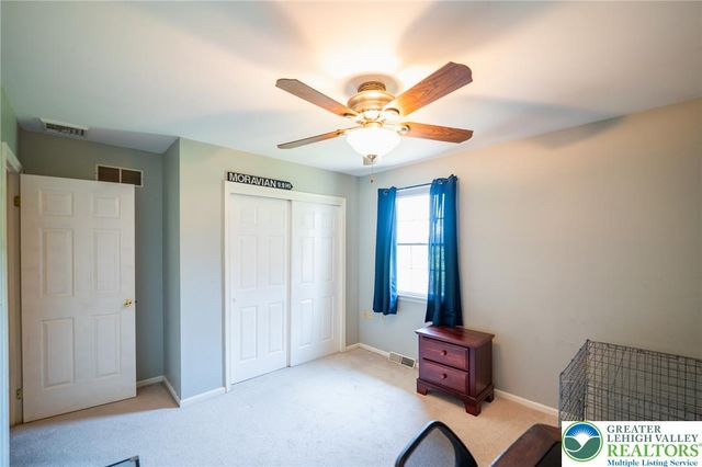 1404 Jeffrey Lane, Easton, PA 18045