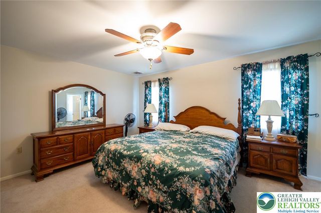 1404 Jeffrey Lane, Easton, PA 18045
