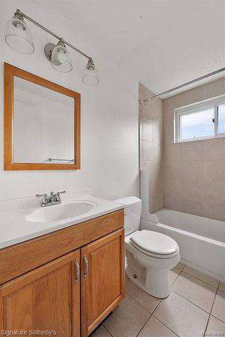 3626 Hillside Drive, Royal Oak, MI 48073