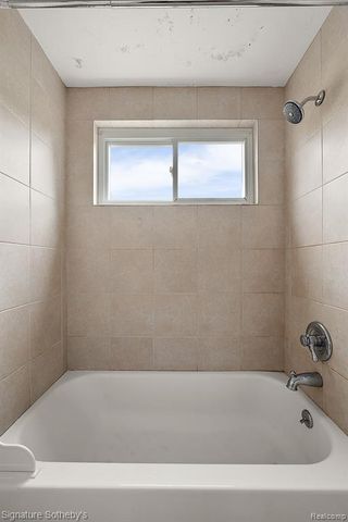 3626 Hillside Drive, Royal Oak, MI 48073