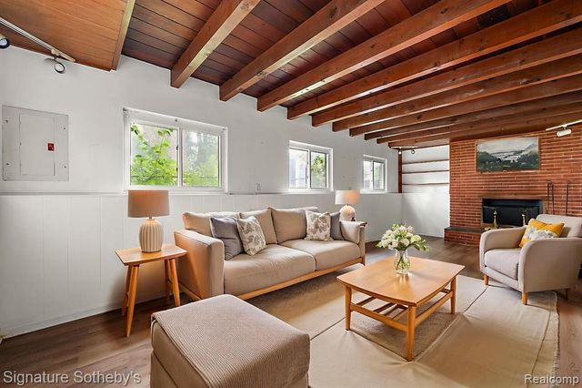 3626 Hillside Drive, Royal Oak, MI 48073