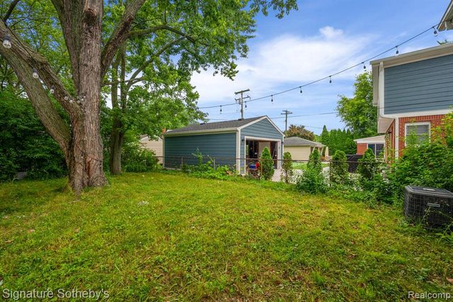 3626 Hillside Drive, Royal Oak, MI 48073