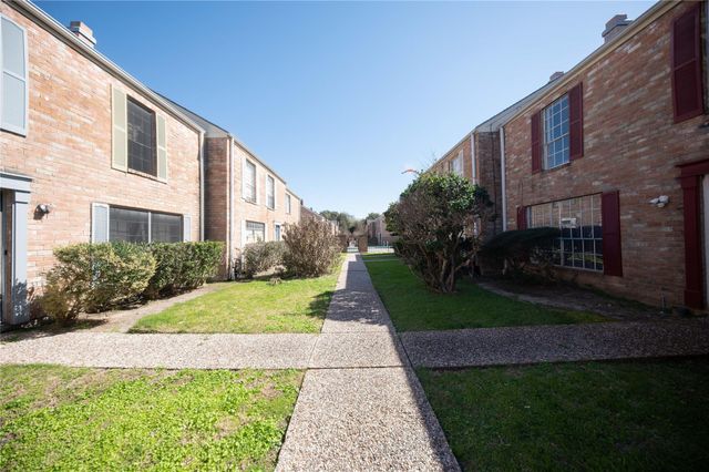 4220 Belle Park Drive, Houston, TX 77072