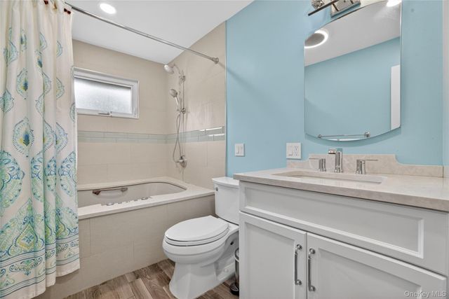 3 Leir Court, White Plains, NY 10605