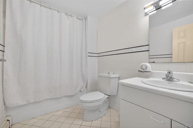 3 Leir Court, White Plains, NY 10605