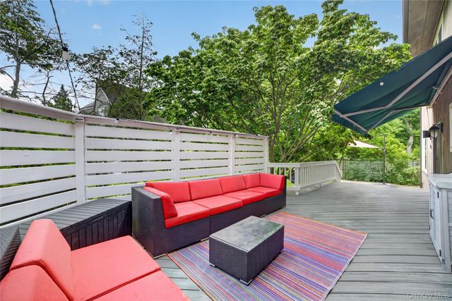 3 Leir Court, White Plains, NY 10605
