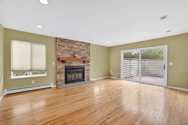 3 Leir Court, White Plains, NY 10605