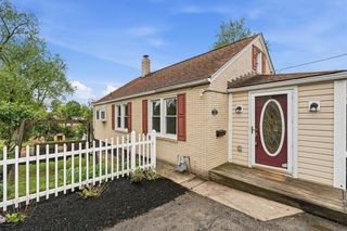 636 Corbin St, West Mifflin, PA 15122