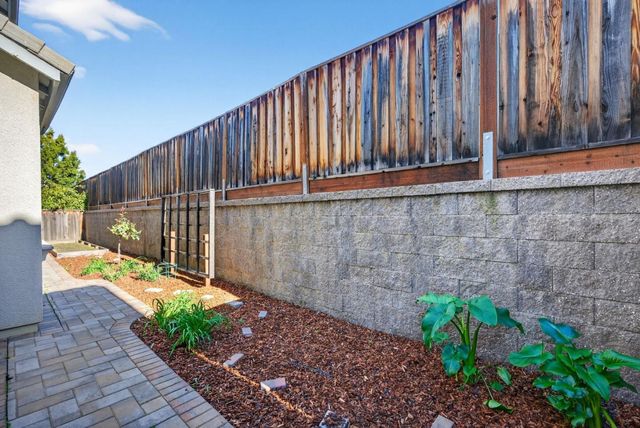 3210 La Rochelle Way, San Jose, CA 95135