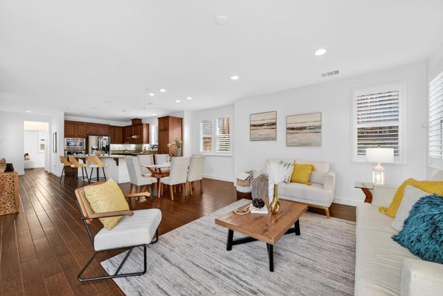 3210 La Rochelle Way, San Jose, CA 95135